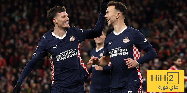 ايندهوفن يسجل الهدف الاول امام ليفربول