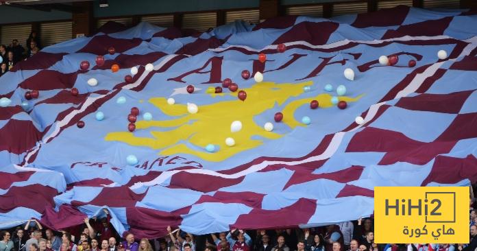 جماهير استون فيلا تتوافد على ملعب المباراة قبل لقاء أرسنال