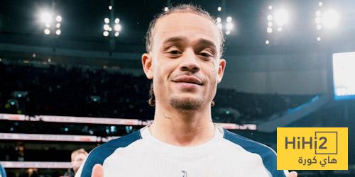 أرقام سيمونز أمام برينتفورد