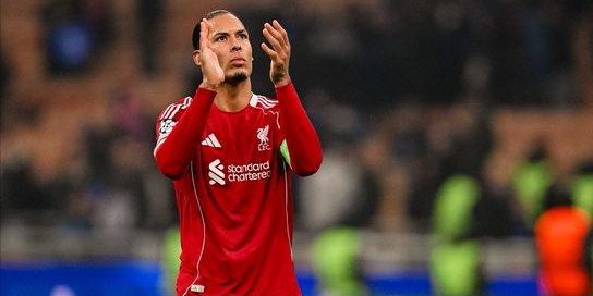 ماذا قال فان دايك عن أزمة محمد صلاح وليفربول؟