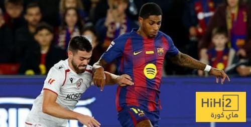 دقيقة صمت قبل انطلاق مباراة برشلونة ضد اوساسونا