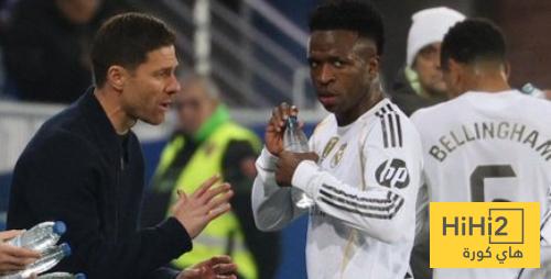 صورة.. فينيسيوس يعانق الونسو بعد هدف رودريغو