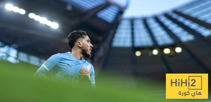 أرقام جيدة لـ ريان شرقي في الشوط الأول أمام وست هام