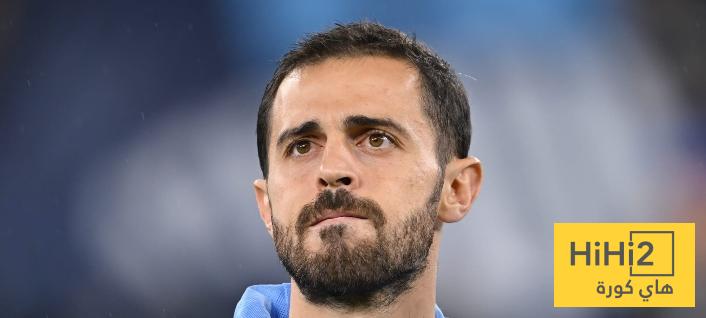 برناردو سيلفا يغادر مباراة مانشستر سيتي و وست هام