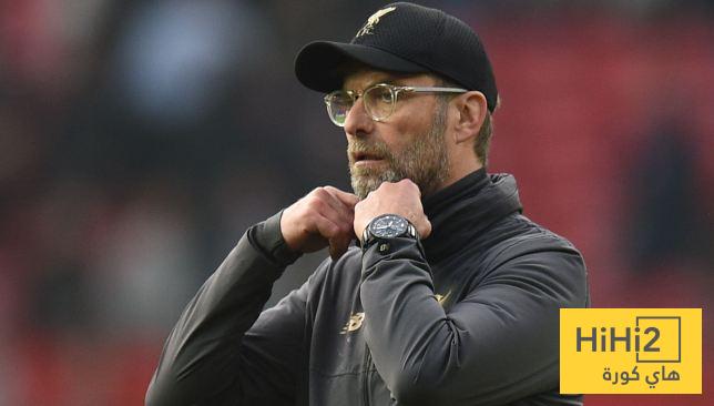 صورة – كلوب يشجع محمد صلاح في إفريقيا