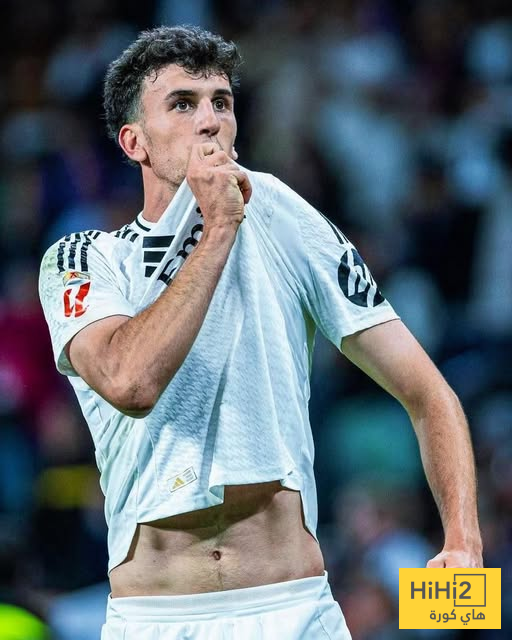 4 أندية من البريميرليغ مهتمة بضم جاكوبو رامون.. ولكن! 2 4 أندية من البريميرليغ مهتمة بضم جاكوبو رامون.. ولكن! 1