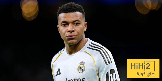 صورة : مبابي حاضر مباراة الكاميرون و كوت دايفوار 2 صورة : مبابي حاضر مباراة الكاميرون و كوت دايفوار 1