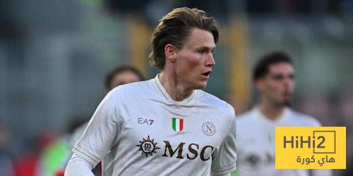 عين على ماكتومناي في مباراة كريمونيسي