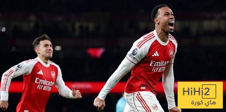 أرسنال يفوز على استون فيلا برباعية في الدوري الانجليزي أرسنال يفوز على استون فيلا برباعية في الدوري الانجليزي