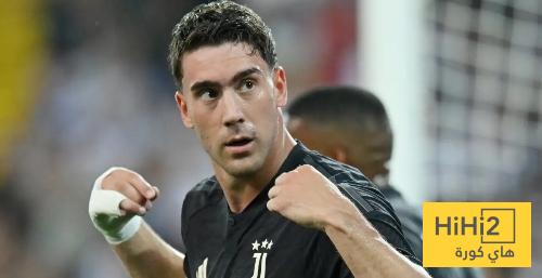 محادثات بين برشلونة ووكلاء فلاهوفيتش