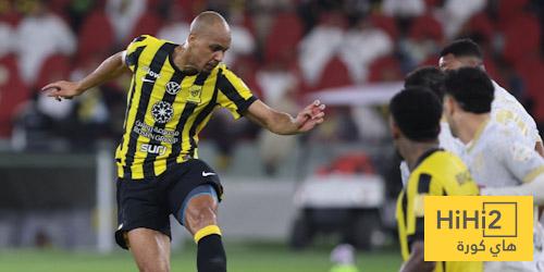 عين على فابينيو في مباراة التعاون عين على فابينيو في مباراة التعاون