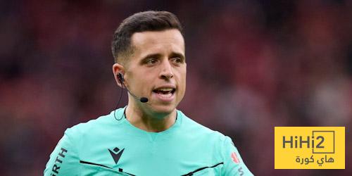 تقييم أداء حكم مباراة برشلونة وإسبانيول