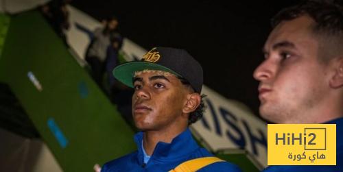 برشلونة يصل الى جدة بثقة تعانق السماء 2 برشلونة يصل الى جدة بثقة تعانق السماء 1