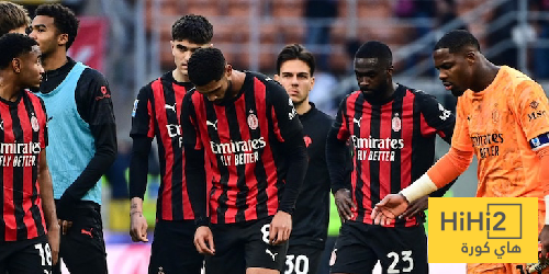 تعادل سلبي بين ميلان وفيورنتينا في الشوط الأول
