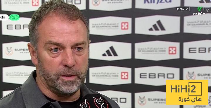 لماذا اختار فليك الدفع بـ ليفاندوفسكي على حساب فيران توريس ؟