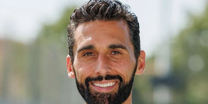 عاجل: ريال مدريد يعلن في بيان رسمي تعيين ألفارو أربيلوا  مدربا للفريق