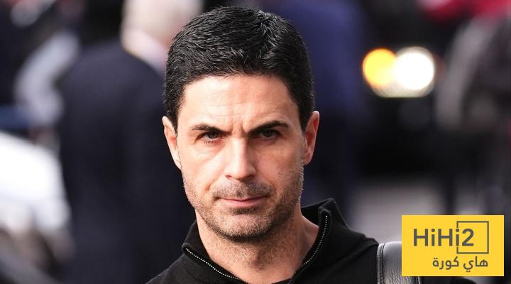 أرسنال يصل ملعب ليدز قبل لقاء الفريقين