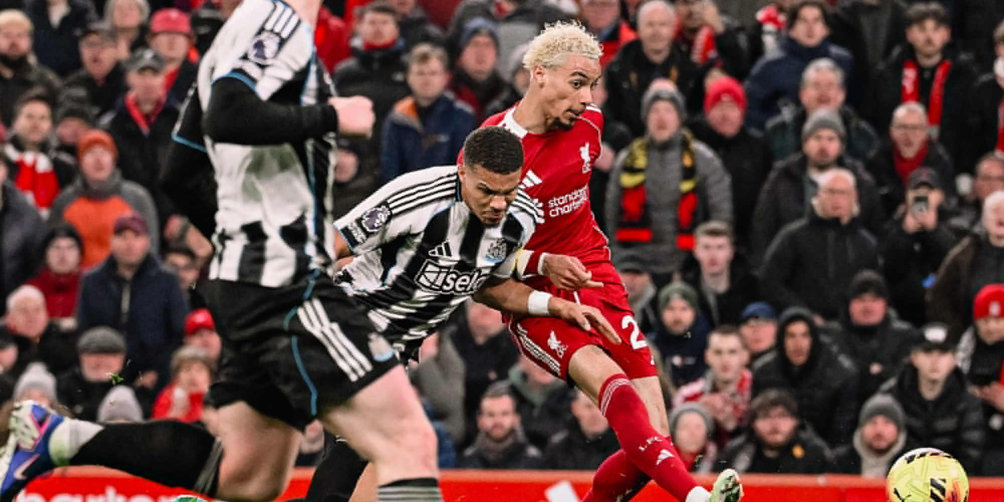 احصائيات الشوط الاول من مباراة ليفربول و نيوكاسل