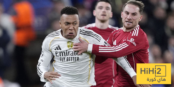 مبابي يشيد بمهاجم ليفربول بعد تألقه