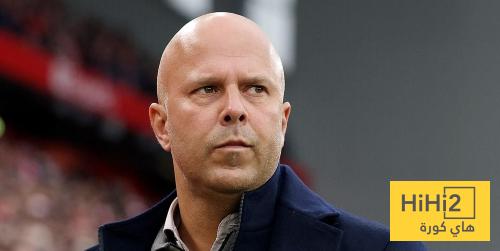 سلوت يشيد بأداء مانشستر سيتي بعد الهزيمة