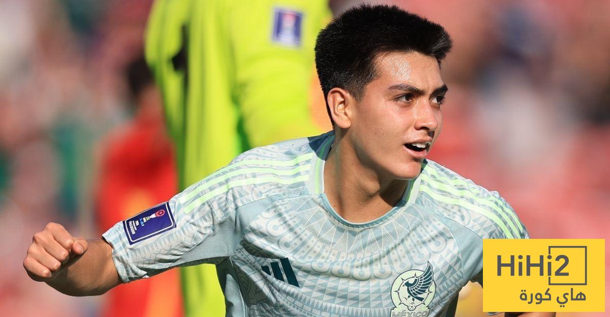 موهبة مكسيكية تحت مجهر برشلونة موهبة مكسيكية تحت مجهر برشلونة