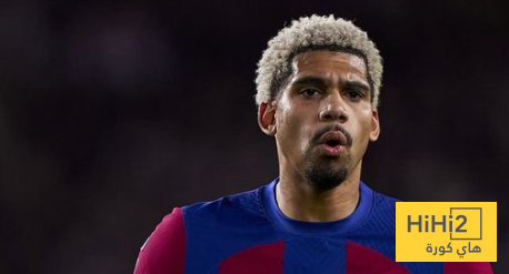 أراوخو يكشف عن موقف غرفة ملابس برشلونة من أزمته !