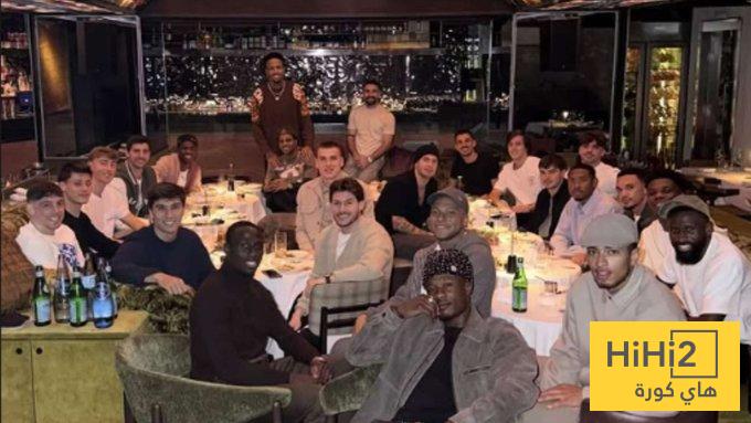 الصحفيين الإسبان ينقسمون حول عشاء لاعبي الريال .. حقيقة أم مسرحية ؟