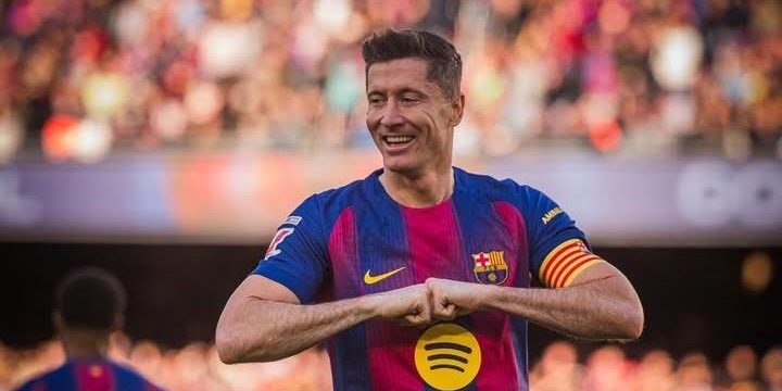 شيكاغو فاير الأمريكي يواصل مطاردة ليفاندوفسكي