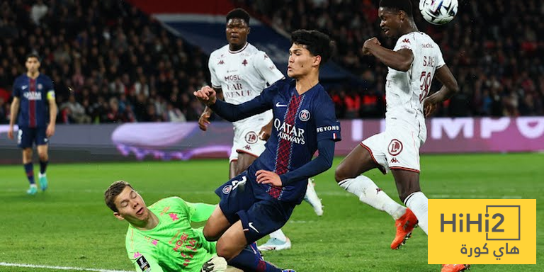 احصائيات الشوط الاول من مباراة باريس و ميتز