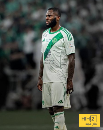 أكثر لاعبي الوسط تسجيلًا مع الأهلي في دوري المحترفين 1