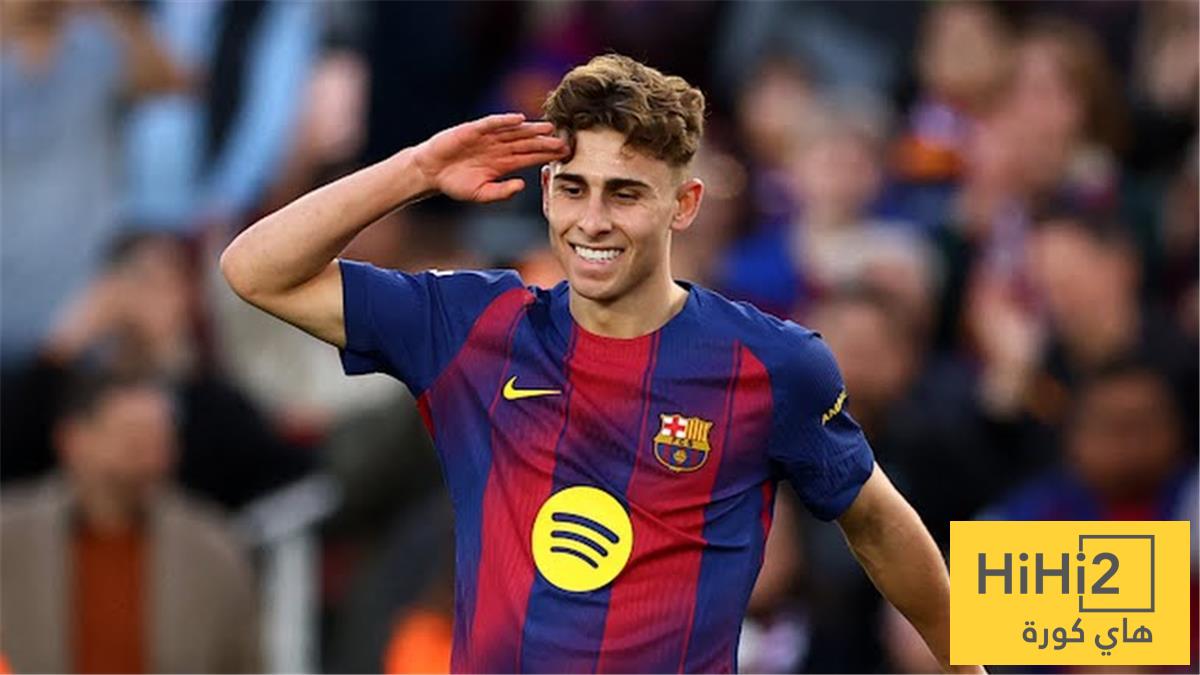 برشلونة يُسدد من بعيد مع فليك!