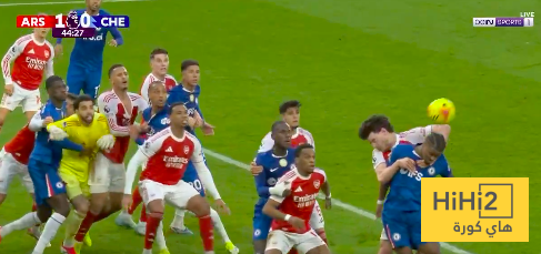 التحكيم الانجليزي كارثه …! لمسة يد من لاعب الارسنال ” راحت سلامات “ 2 التحكيم الانجليزي كارثه …! لمسة يد من لاعب الارسنال ” راحت سلامات “ 1