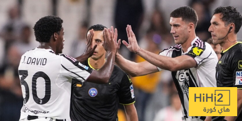 جوناثان ديفيد يخشى بقاء فلاهوفيتش في يوفنتوس