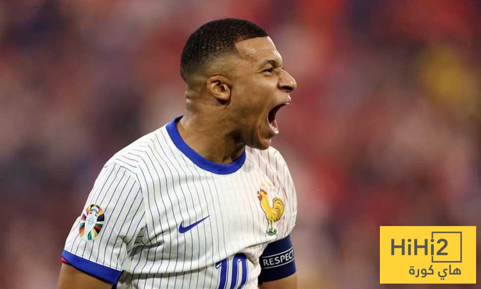 رغم الإصابة.. مبابي يسافر مع منتخب فرنسا