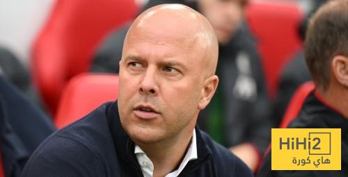 سلوت يشيد بأداء ارسنال ومانشستر سيتي هذا الموسم