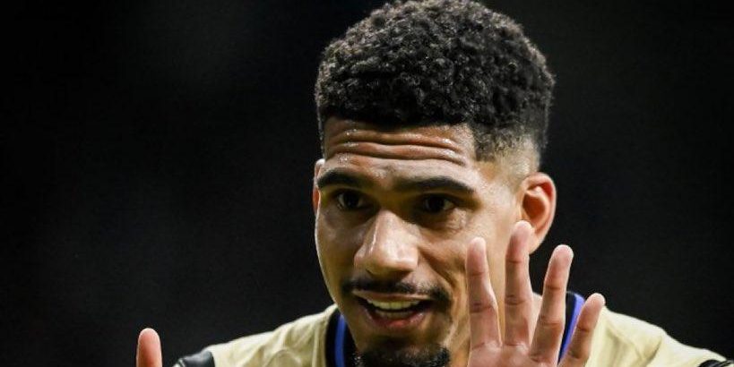 برشلونة يحدد سعر ضخم لبيع رونالد أرواخو برشلونة يحدد سعر ضخم لبيع رونالد أرواخو