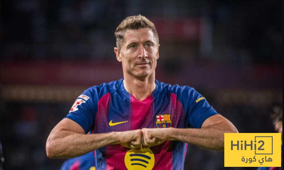 ليفاندوفسكي يربك برشلونة بسبب عروض تركية!