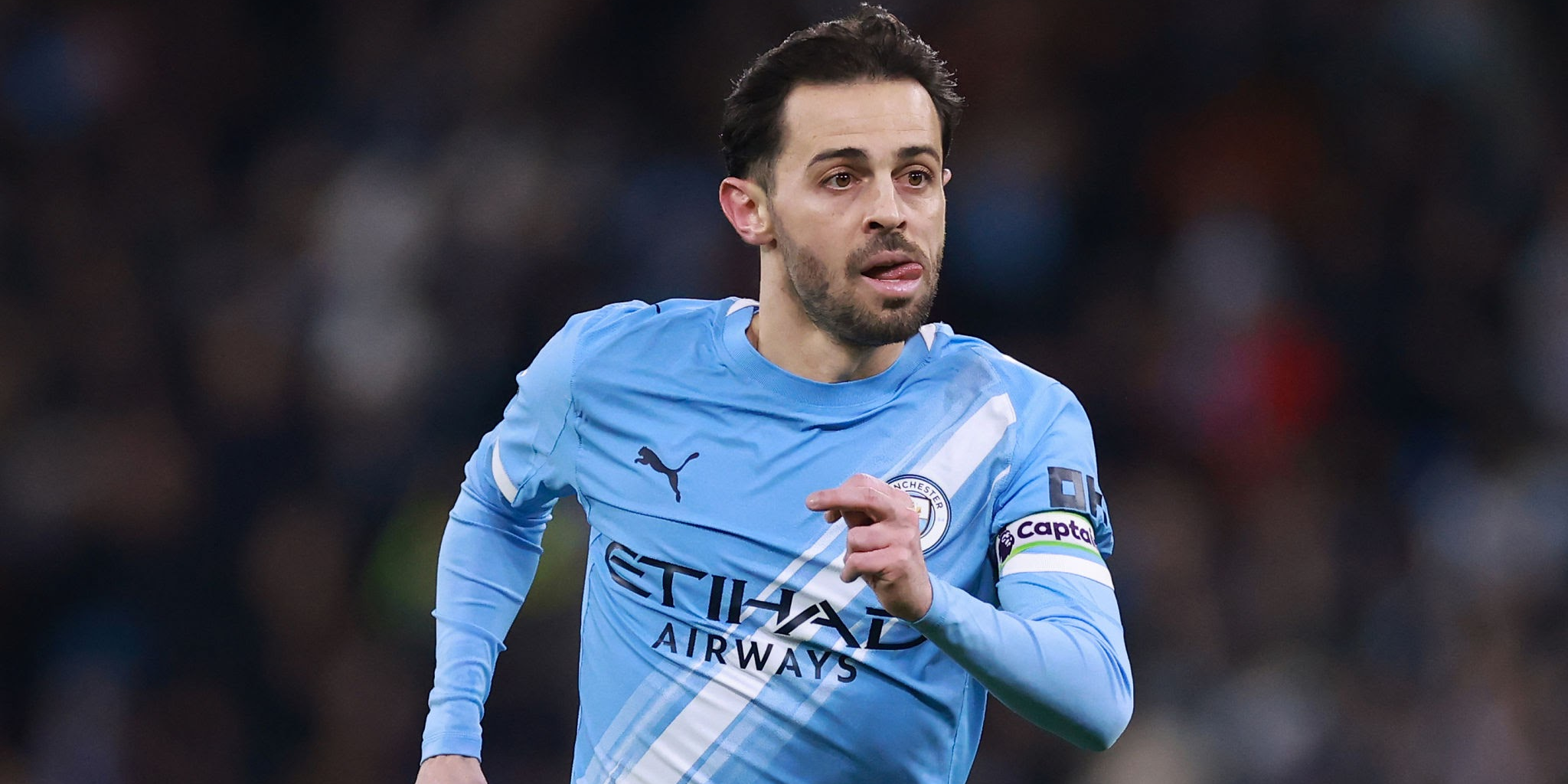 برناردو سيلفا يتعرض للطرد من لقاء ريال مدريد