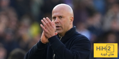 البديل الأبرز لخلافة سلوت في ليفربول