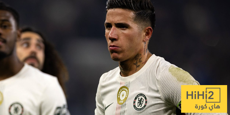 قلق في تشيلسي بشأن مستقبل إنزو فيرنانديز