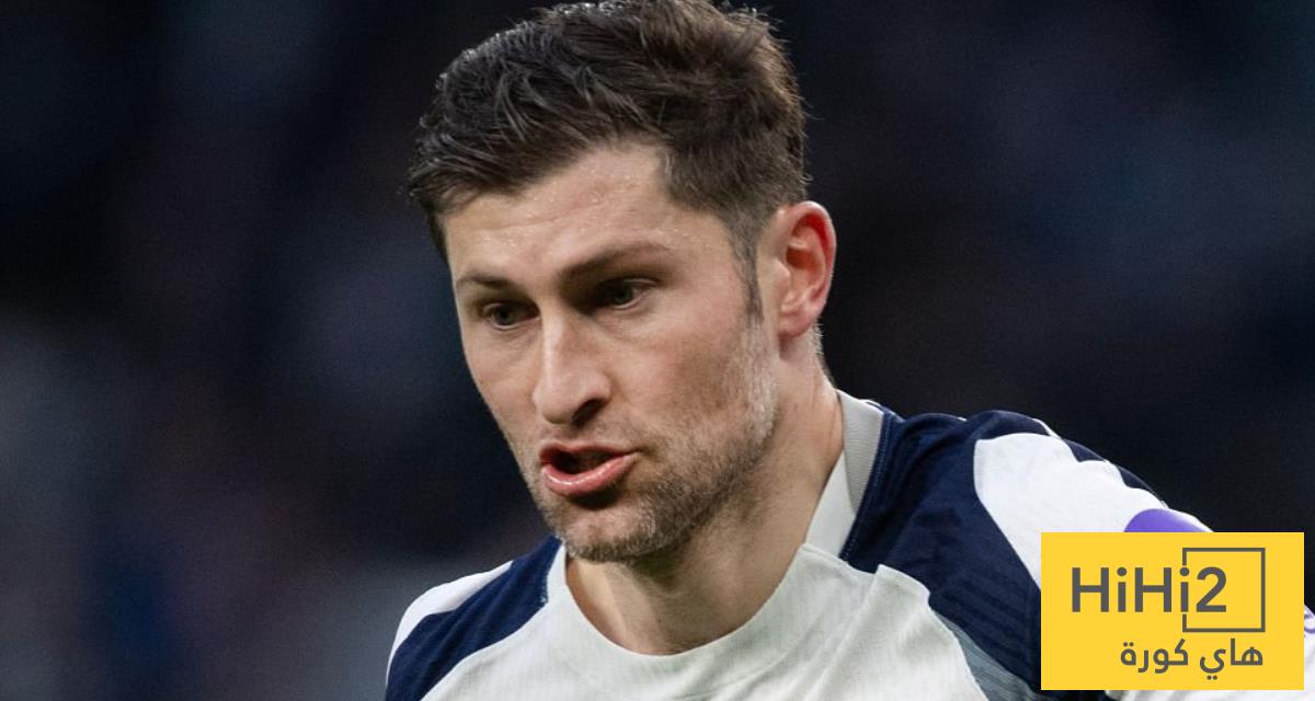 لاعب توتنهام مرشح لتدريب الفريق مؤقتًا