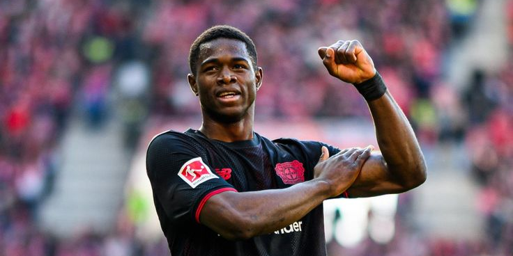 أرسنال يراقب كريستيان كوفان عن كثب