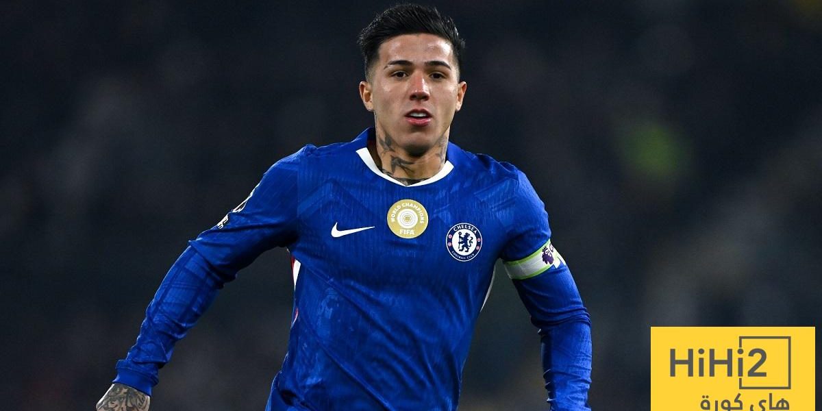 موقف إدارة تشيلسي من قرار المدرب بإيقاف إنزو فرنانديز