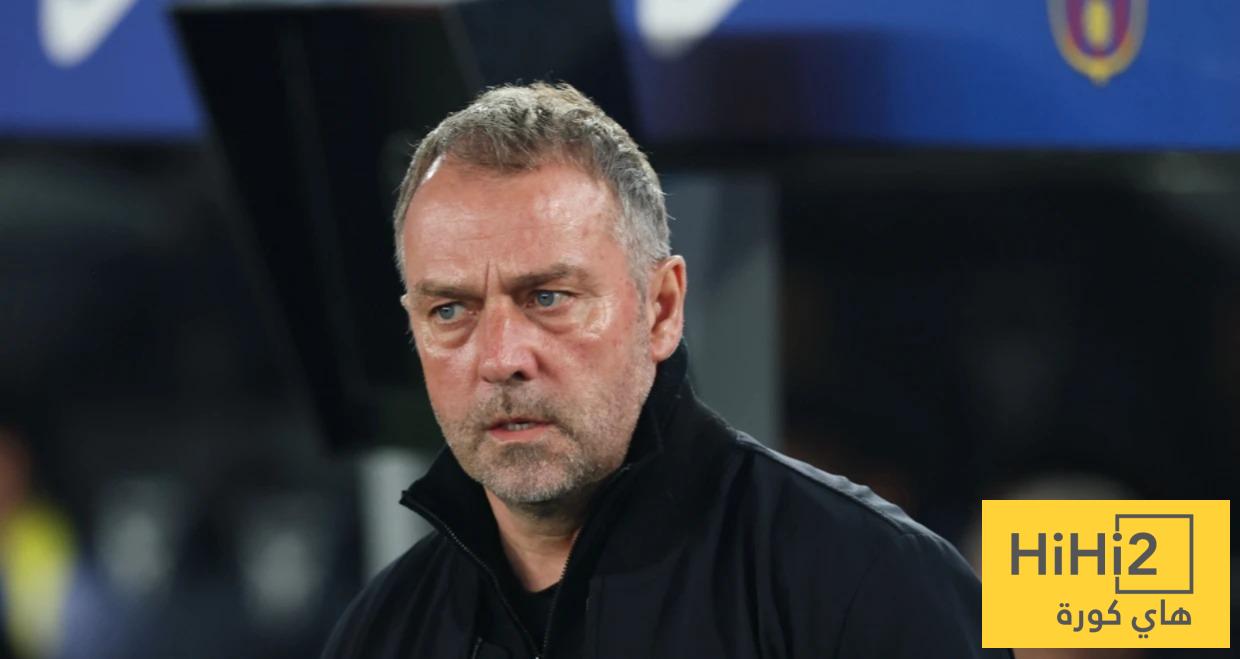 خط وسط برشلونة على حافة الانهيار