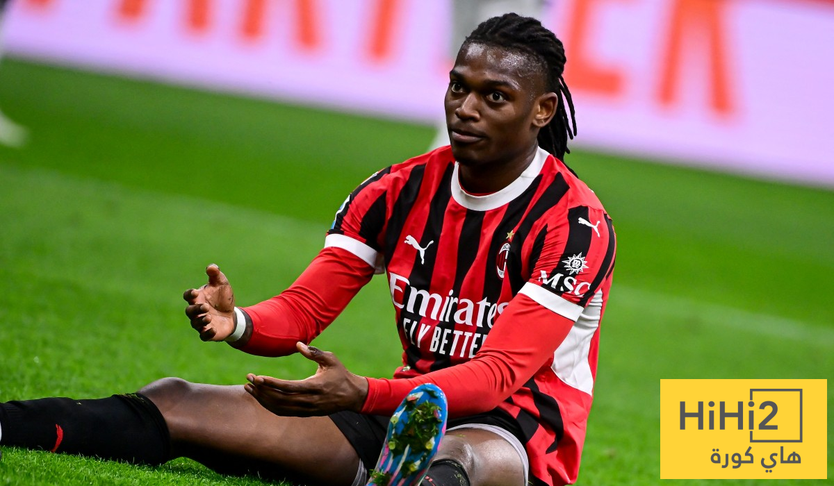 ميلان يفتح الباب لرحيل لياو وسط اهتمام إنجليزي وإسباني