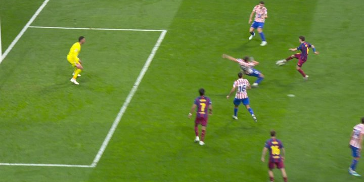 التسلل يحرم برشلونة من الهدف الثالث امام اتلتيكو