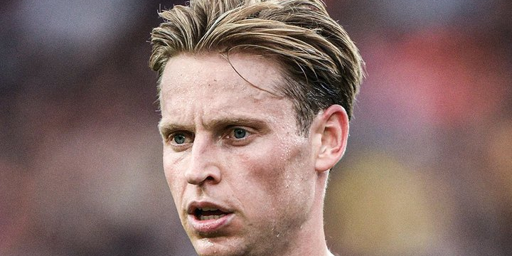 كومان يدافع عن دي يونغ