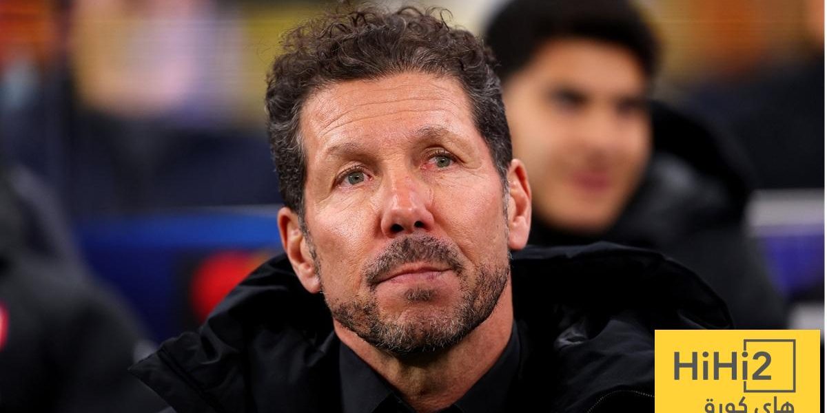 رئيس أتلتيكو مدريد يعلق على شائعات رحيل سيميوني