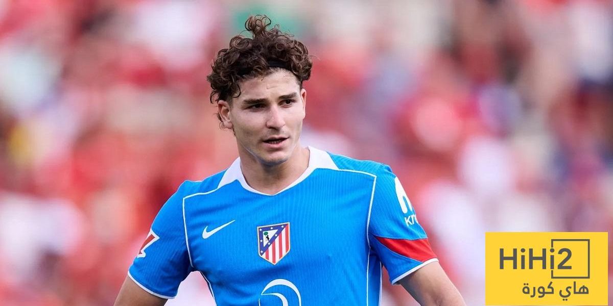 رأي أغويرو في انتقال ألفاريز إلى برشلونة