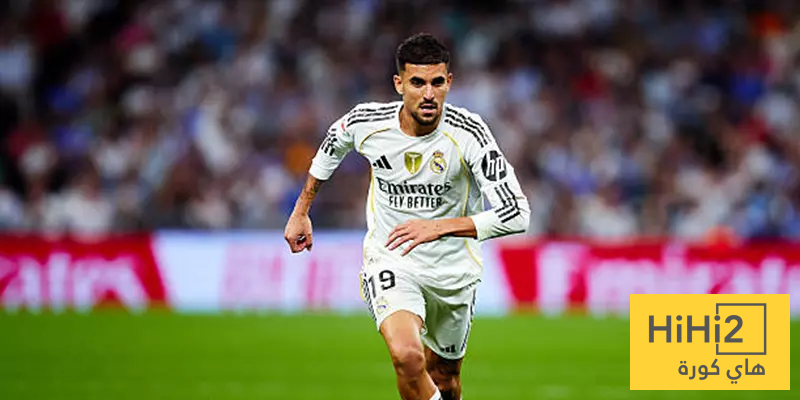 بعد توتر علاقته بـ آربيلوا.. ريال مدريد يحدد سعر سيبايوس